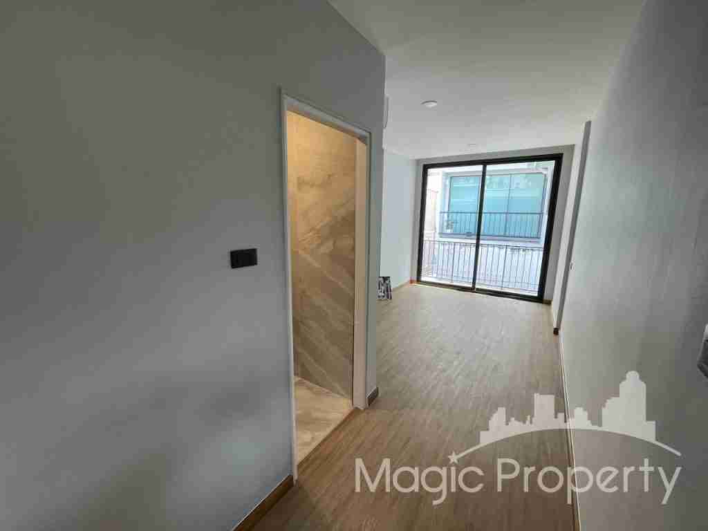 Property Image – Townhouse Ekkamai 12 Alley