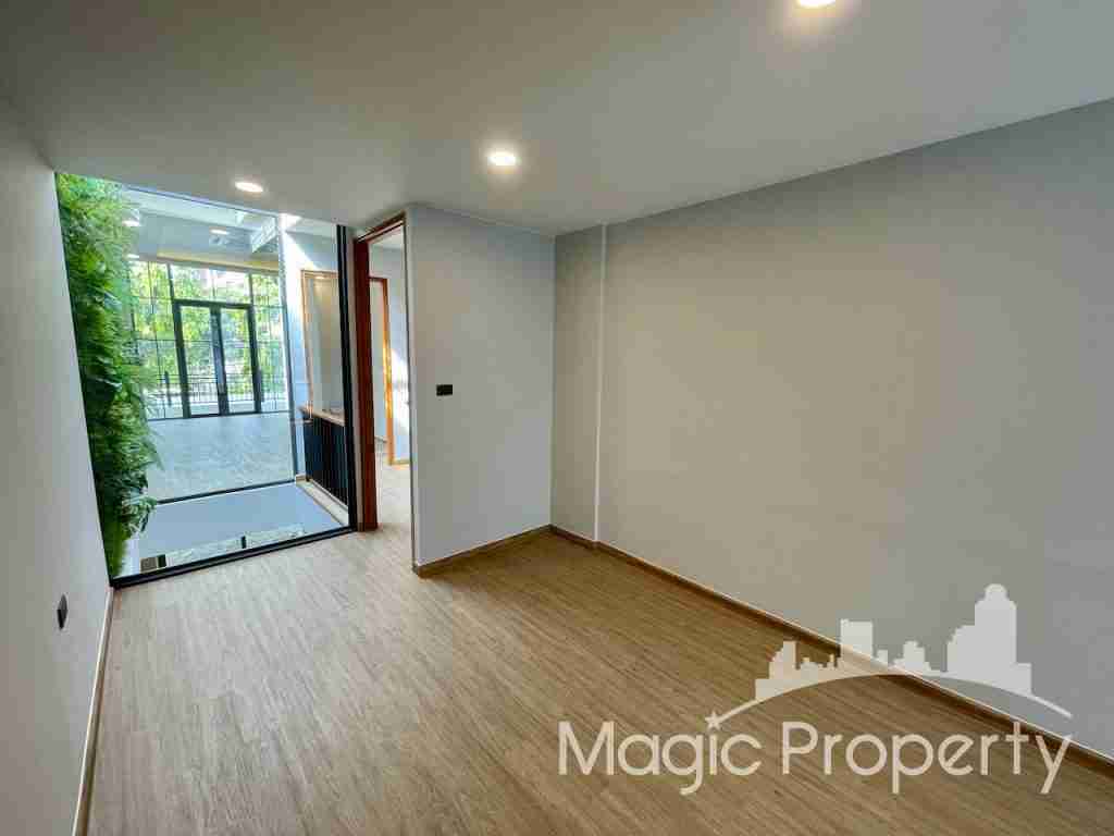 Property Image – Townhouse Ekkamai 12 Alley