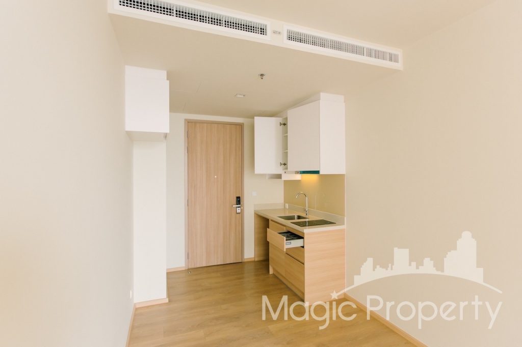 Fully Furnished 1 Bedroom Condominium For Sale in Noble Around Sukhumvit 33, Khlong Tan Nuea, Watthana, Bangkok 10110. Near BTS Phrom Phong...