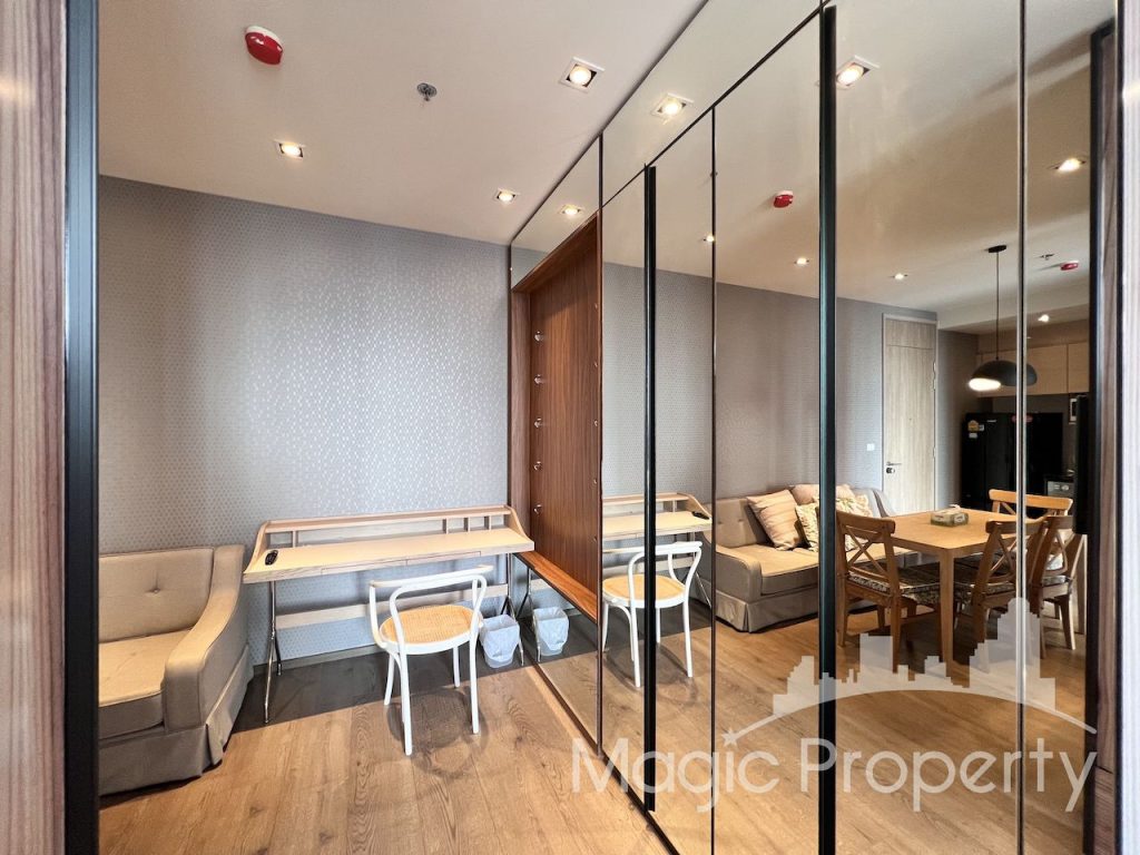 Fully Furnished Park 24 Condominium 2 bedroom for Sale. Located at Sukhumvit 24, Khwaeng Khlong Tan, Khet Khlong Toei, Bangkok...