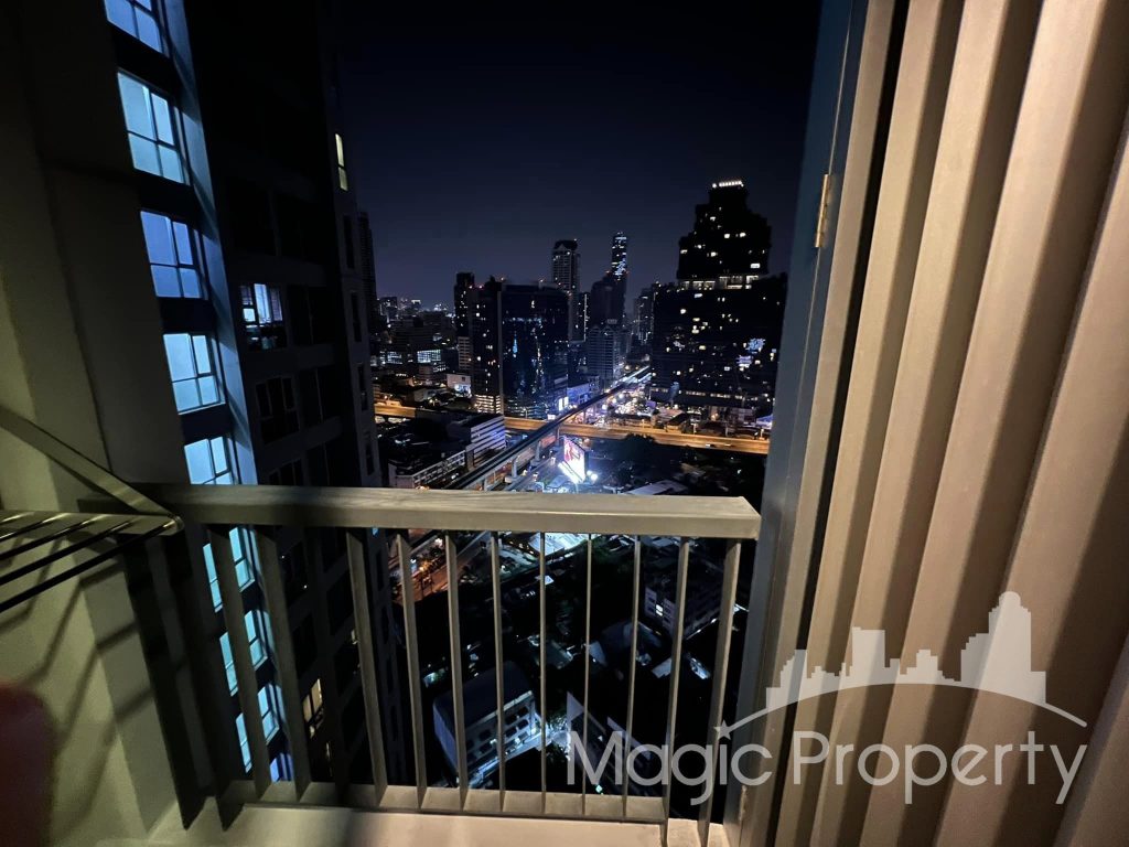 1 Bedroom Condominium For Sale in Rhythm Sathorn, Khwaeng Yan Nawa, Khet Sathon, Bangkok