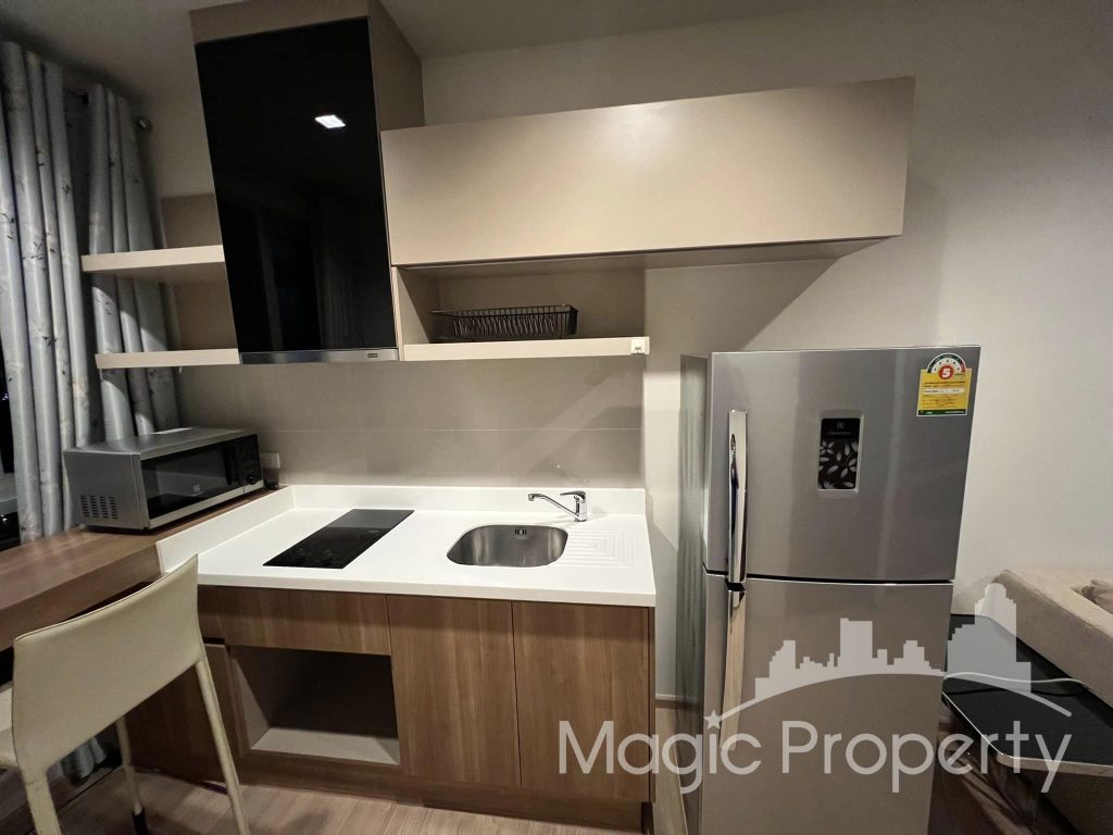 1 Bedroom Condominium For Sale in Rhythm Sathorn, Khwaeng Yan Nawa, Khet Sathon, Bangkok