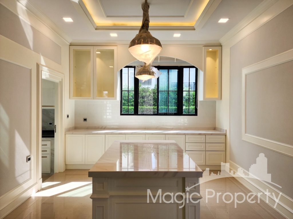 The Palazzo Srinakarin 4 Bedrooms Brand New House For Sale. Located at Soi Srinakarin 53, Srinakarin Road, Nong Bon, Prawet, Bangkok.