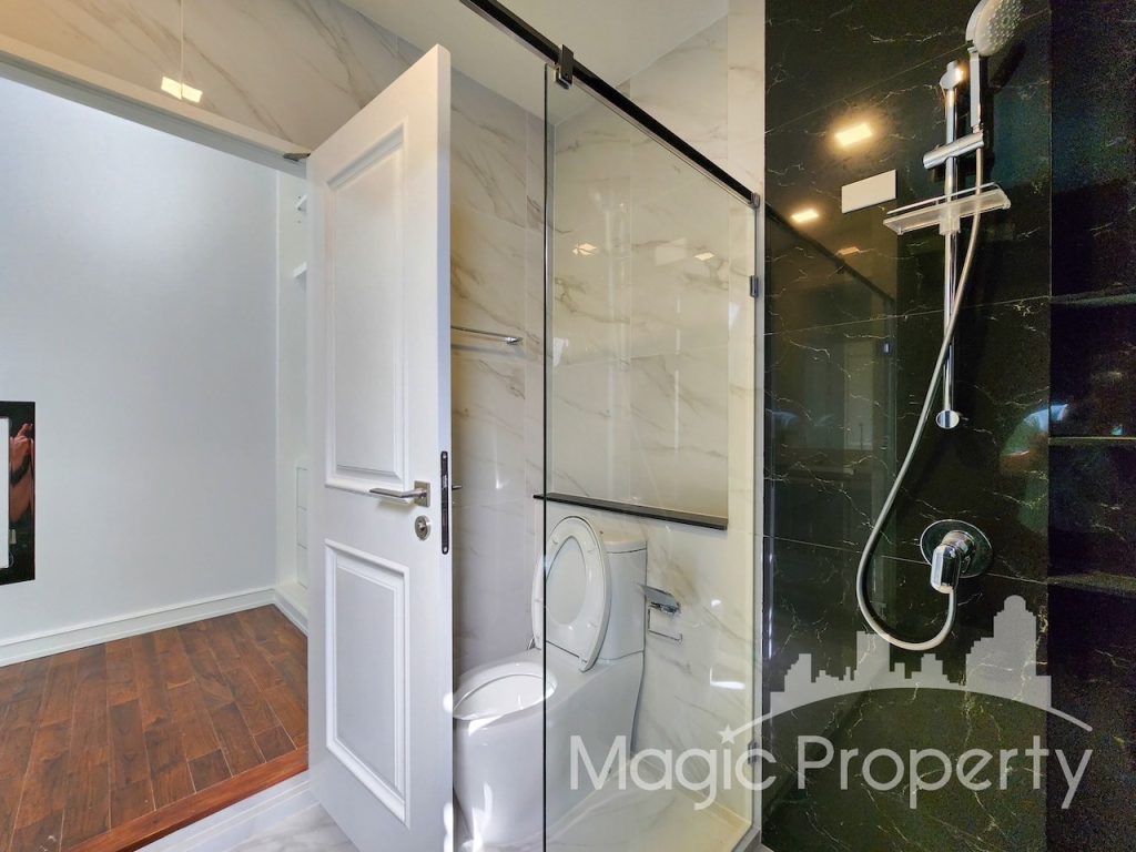 Property Image – The Palazzo Srinakarin