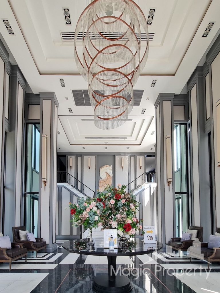 The Palazzo Srinakarin 4 Bedrooms Brand New House For Sale. Located at Soi Srinakarin 53, Srinakarin Road, Nong Bon, Prawet, Bangkok.