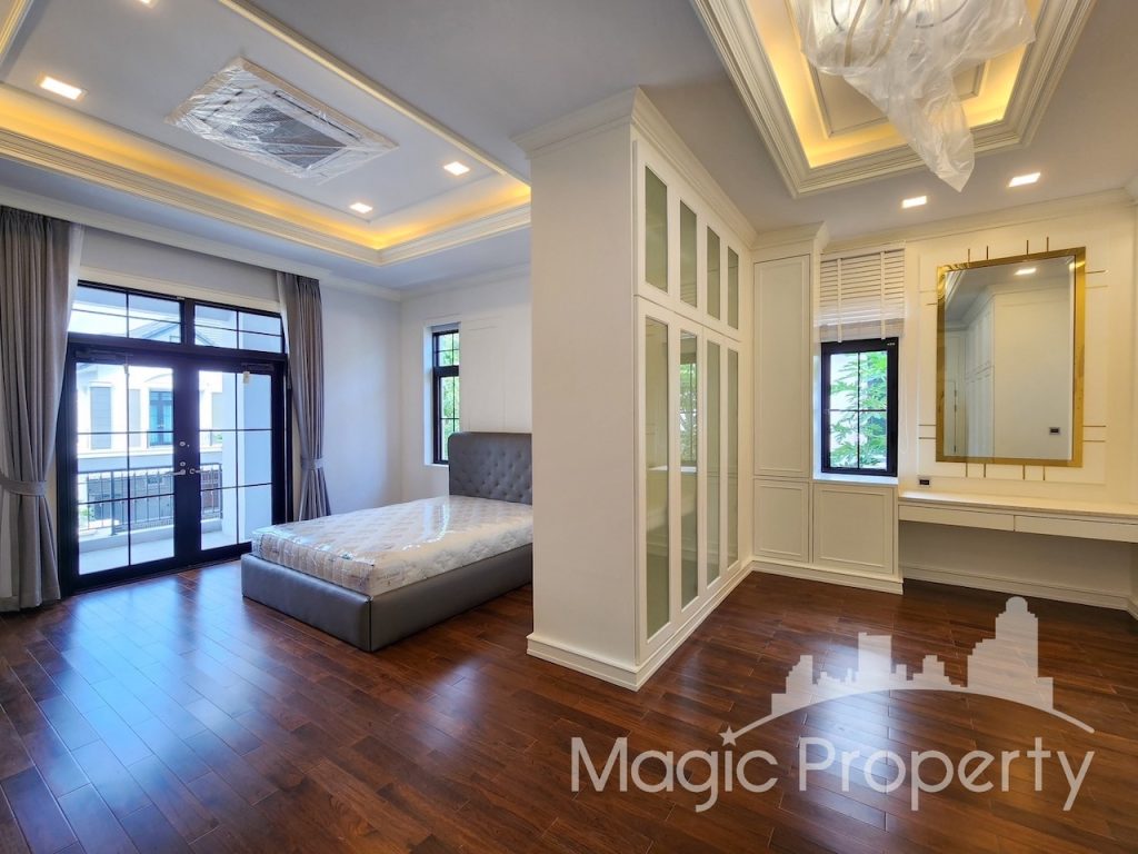 The Palazzo Srinakarin 4 Bedrooms Brand New House For Sale. Located at Soi Srinakarin 53, Srinakarin Road, Nong Bon, Prawet, Bangkok.