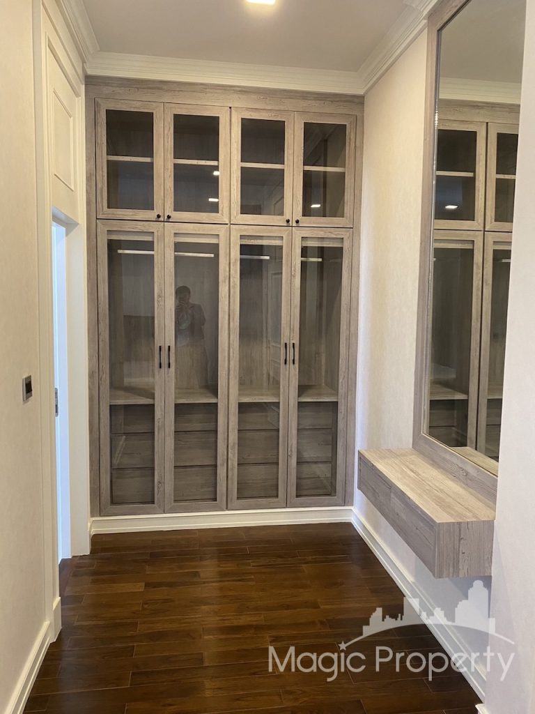 Property Image – The Palazzo Srinakarin