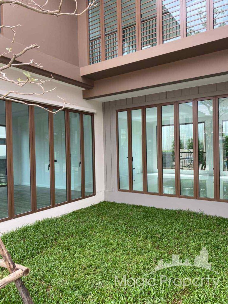 4 Bedrooms Single House For Sale in Burasiri Krungthep Kreetha