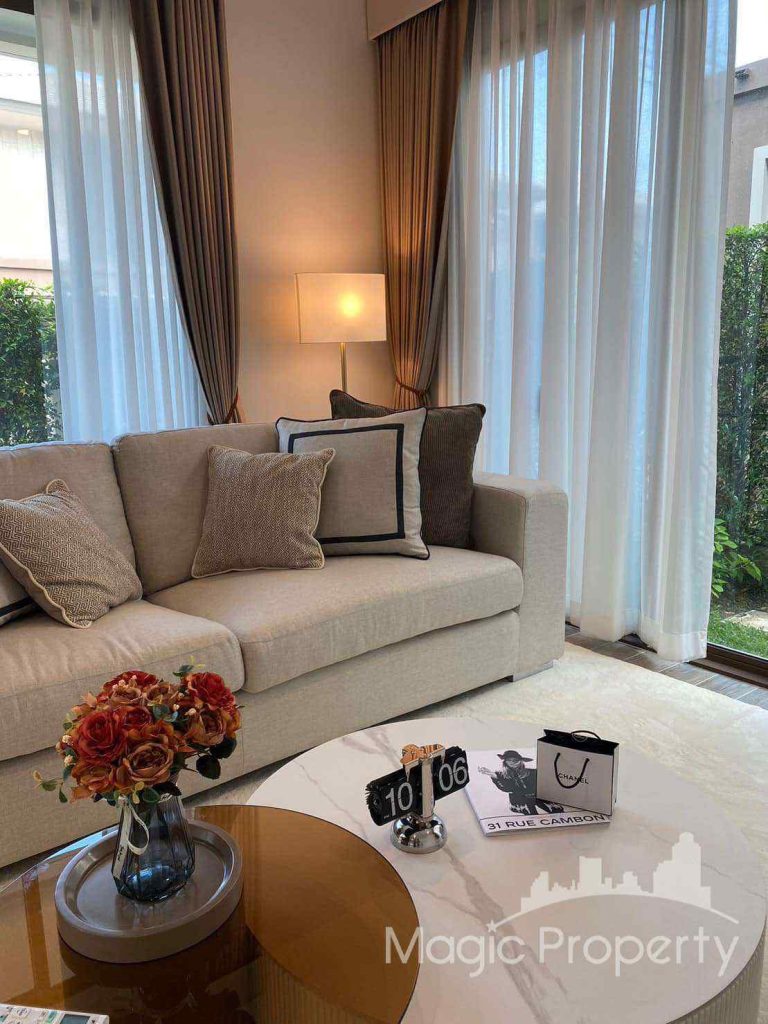 4 Bedrooms Single House For Sale in Burasiri Krungthep Kreetha