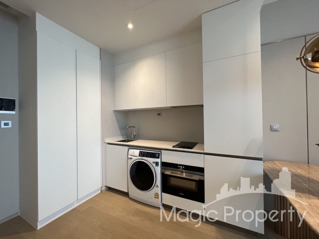 Property Image – The Strand Thonglor