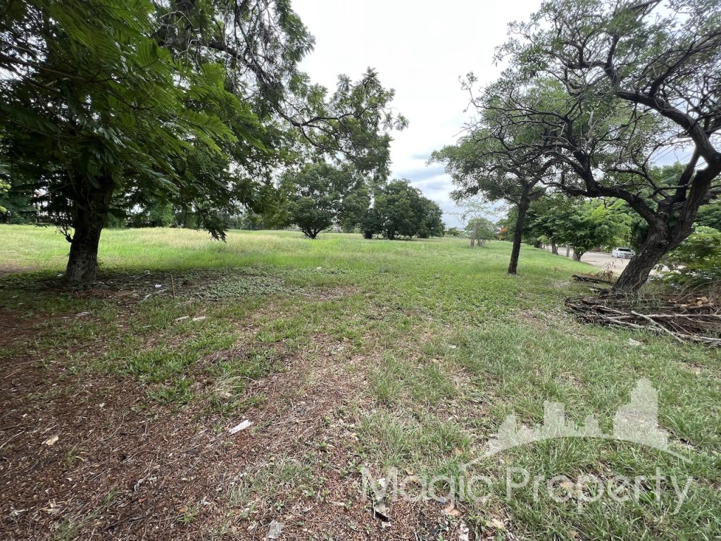 Property Image – Land For Sale in Windmill Village Bangna Golf Course