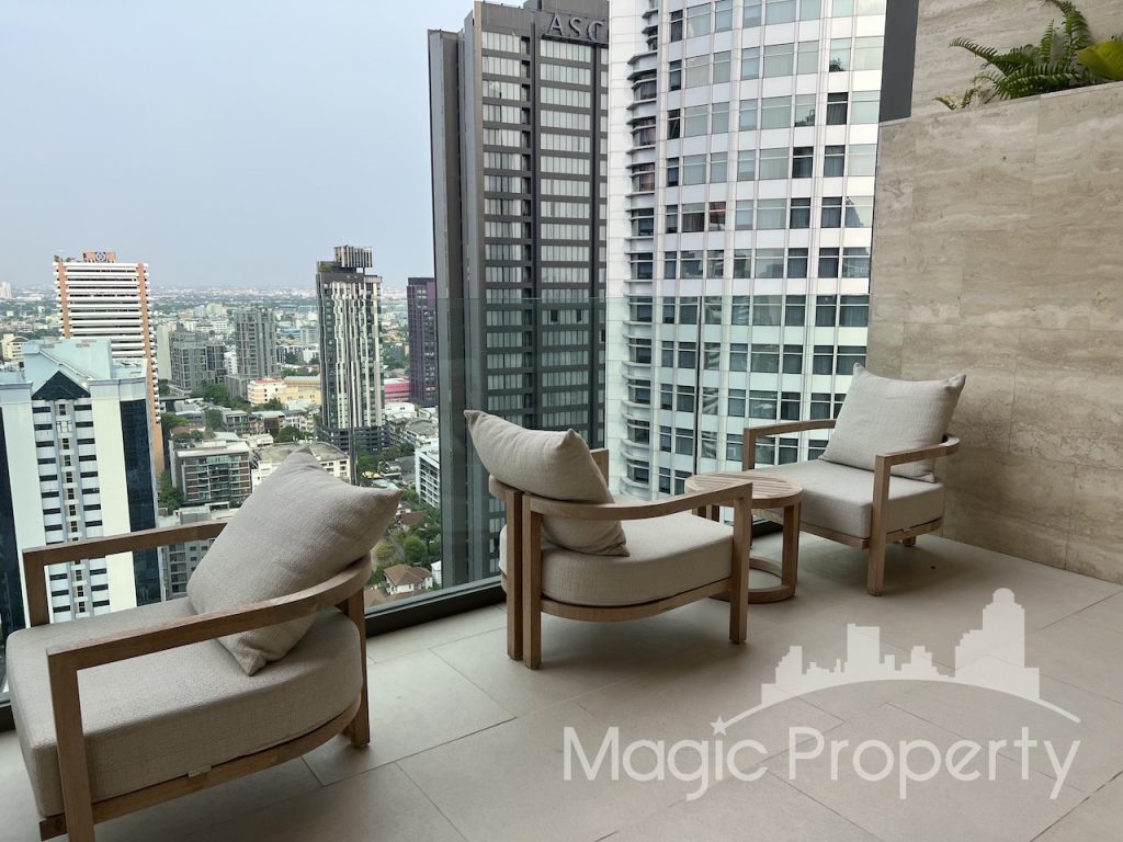 Property Image – The Strand Thonglor