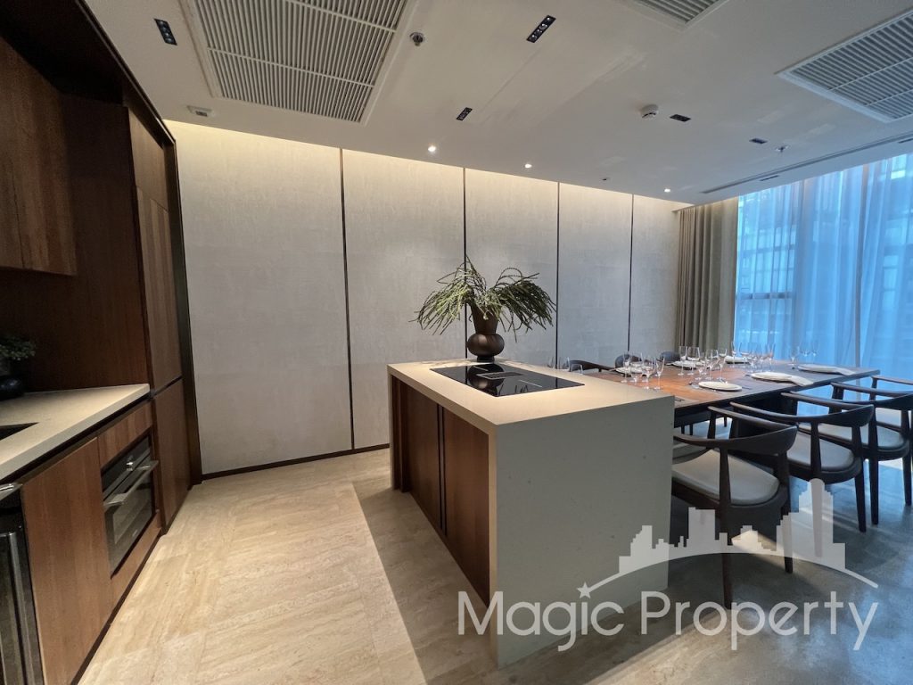 Property Image – The Strand Thonglor