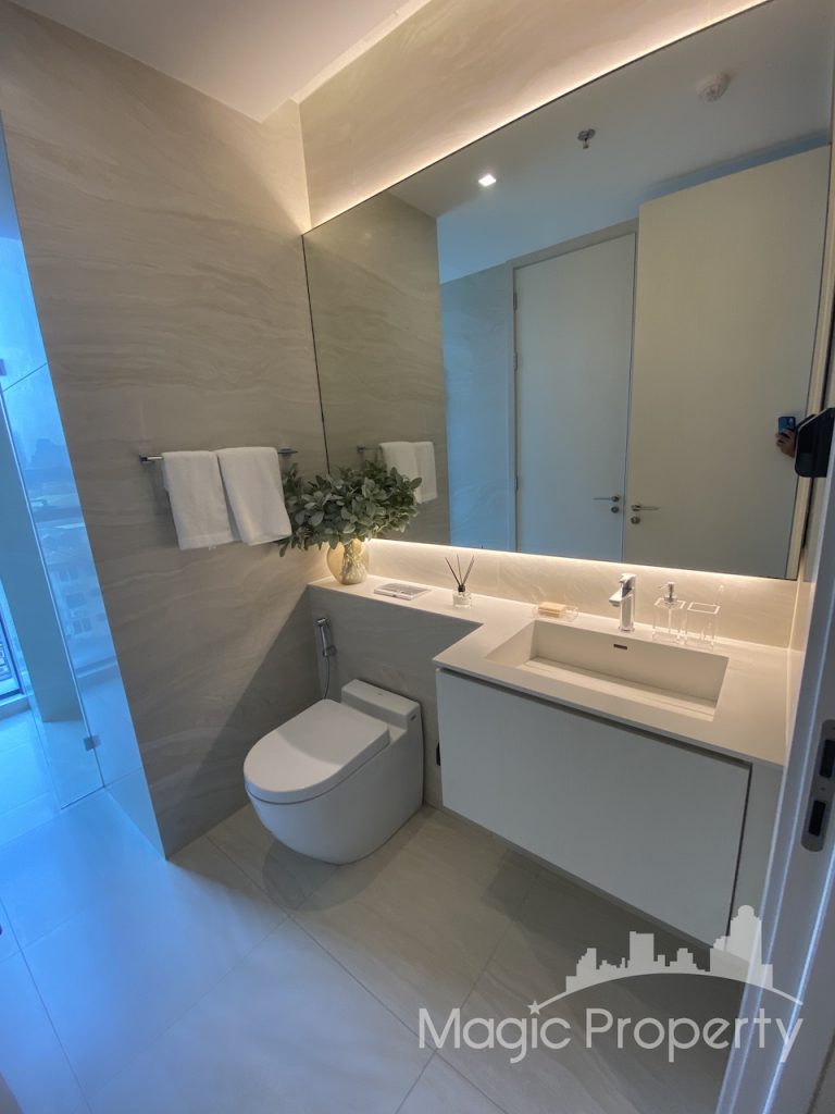 Property Image – The Strand Thonglor