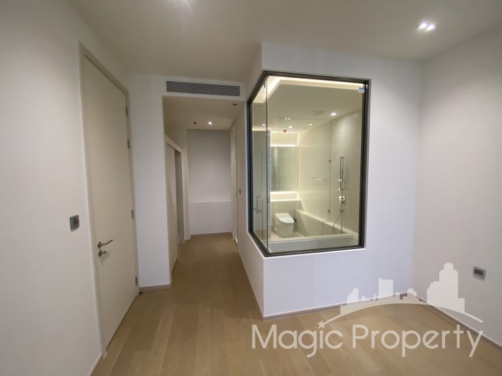 Property Image – The Strand Thonglor