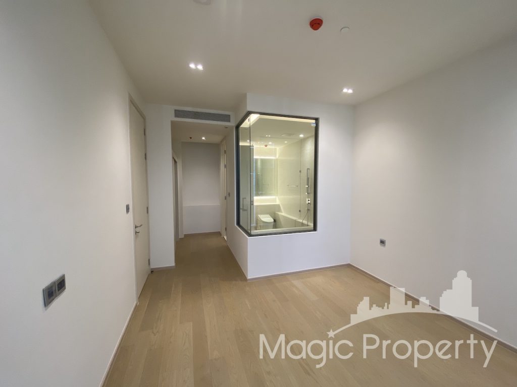 Property Image – The Strand Thonglor