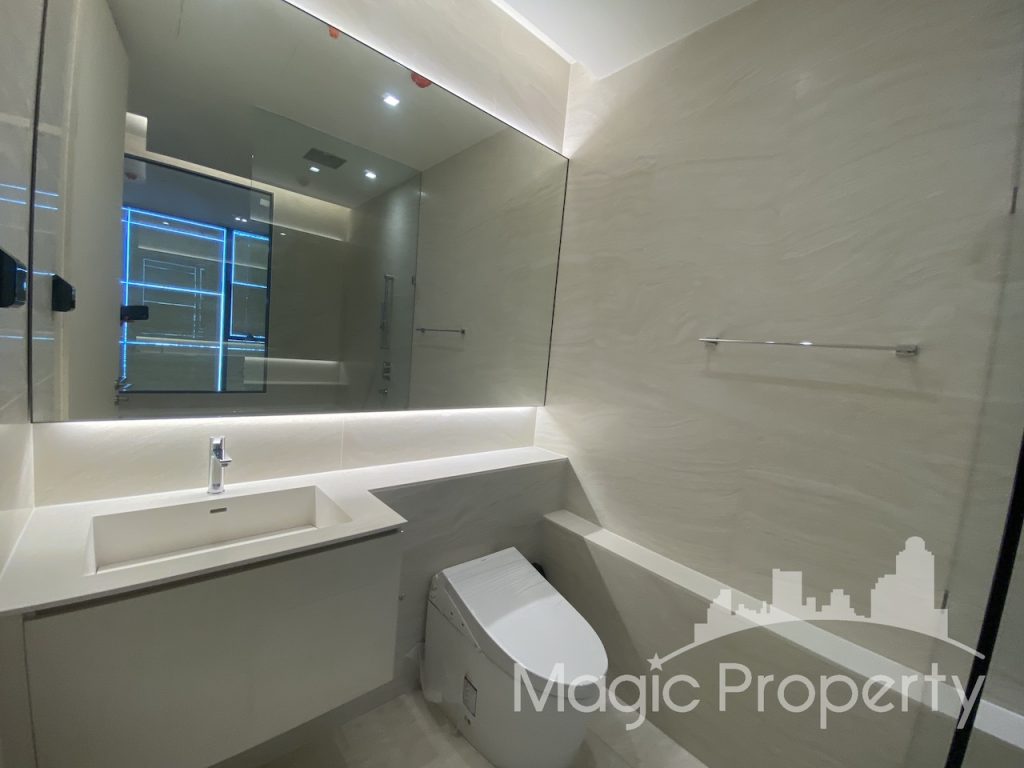 Property Image – The Strand Thonglor