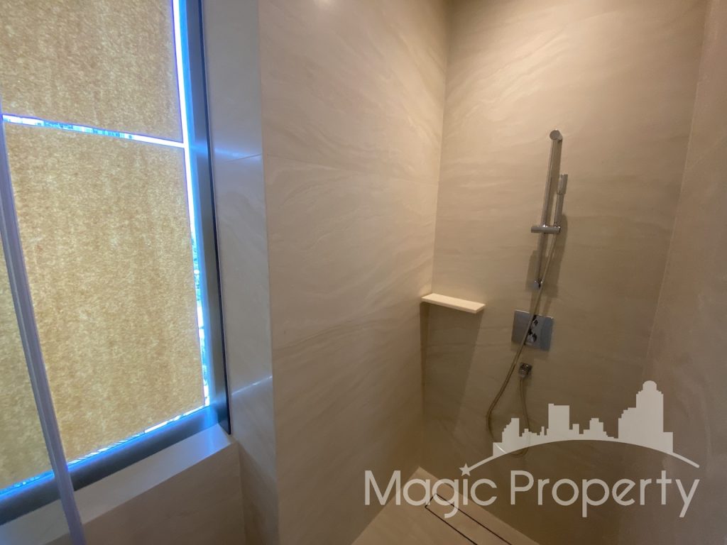 Property Image – The Strand Thonglor