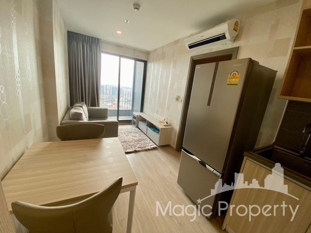 Fully Furnished 1 Bedroom 32.77 Sqm For Sale in Ideo O2 - Condominium, Sanphawut Road, Bang Na, Bangkok, Thailand....