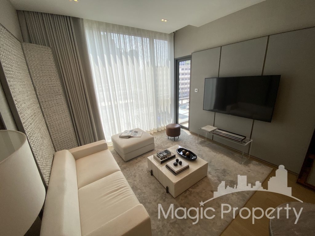 Fully Furnished 1 Bedroom 55 Sqm For Sale The Strand Thonglor, Sukhumvit 55, Khlong Tan Nuea, Watthana, Bangkok. Near BTS Thong Lo..
