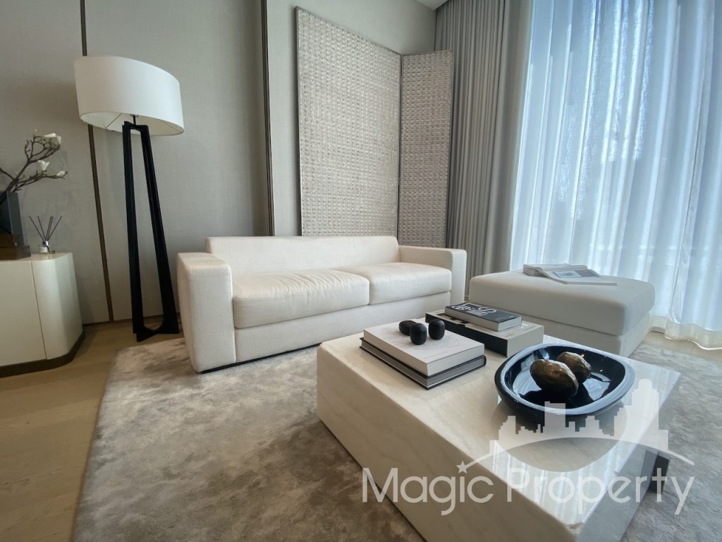 Fully Furnished 1 Bedroom 55 Sqm For Sale The Strand Thonglor, Sukhumvit 55, Khlong Tan Nuea, Watthana, Bangkok. Near BTS Thong Lo..