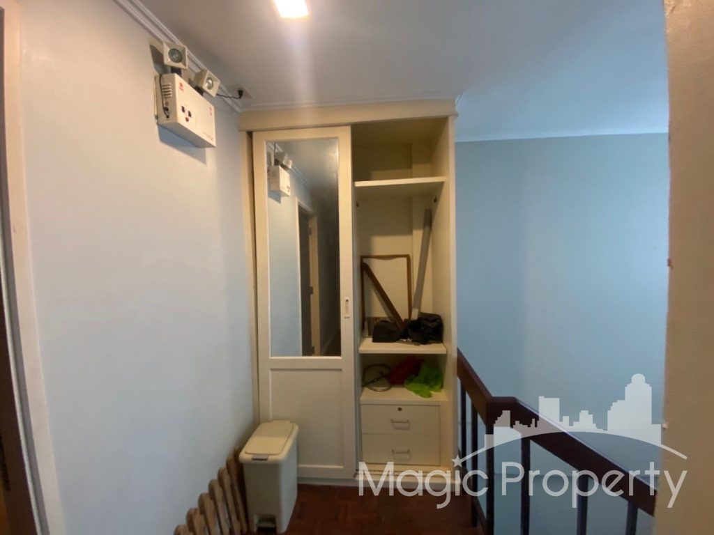 Property Image – Townhouse Soi Sukhumvit 26 For Rent