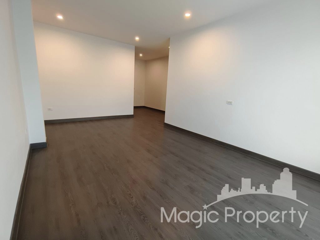 Property Image – House Sukhumvit 65 For Sale