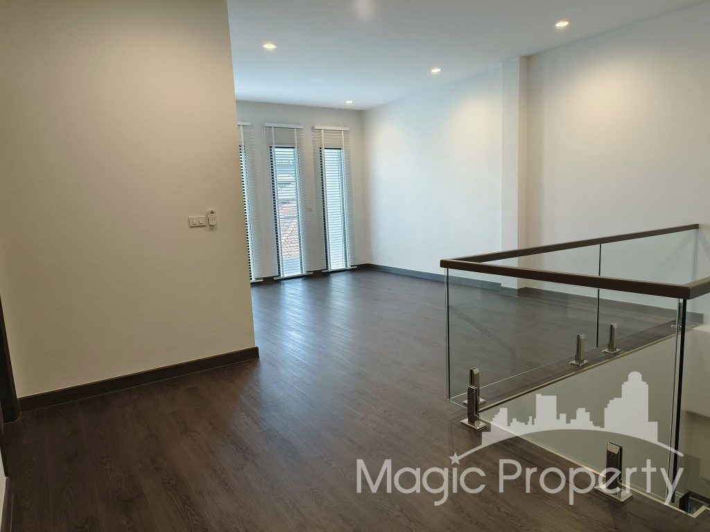 Property Image – House Sukhumvit 65 For Sale