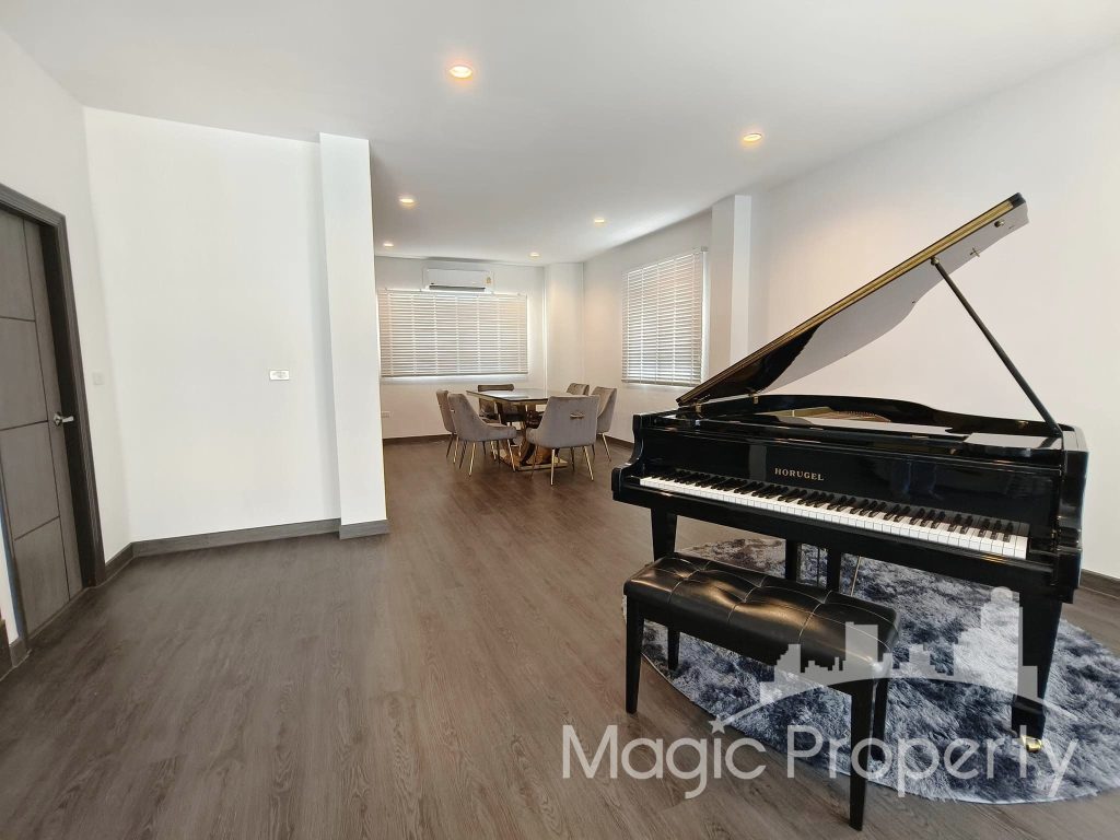 4 Bedroom House For Sale Near BTS Ekkamai 950 Meters. Located at Soi Sukhumvit 65, Khwaeng Phra Khanong Nuea, Khet Watthana, Bangkok 10110.