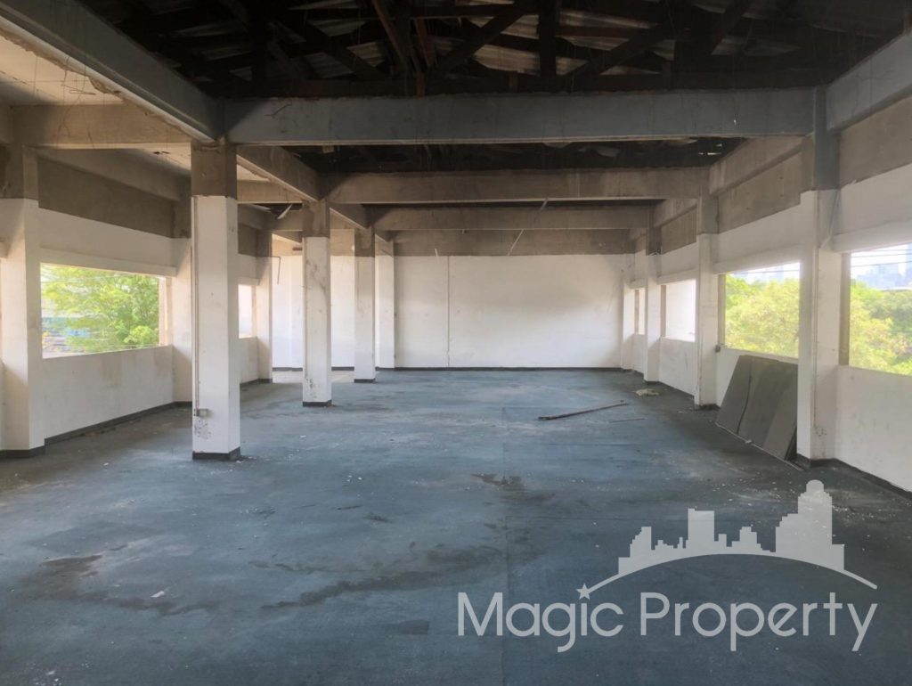 Property Image – 3 Floors Building & Warehouse For Rent in Rama 4