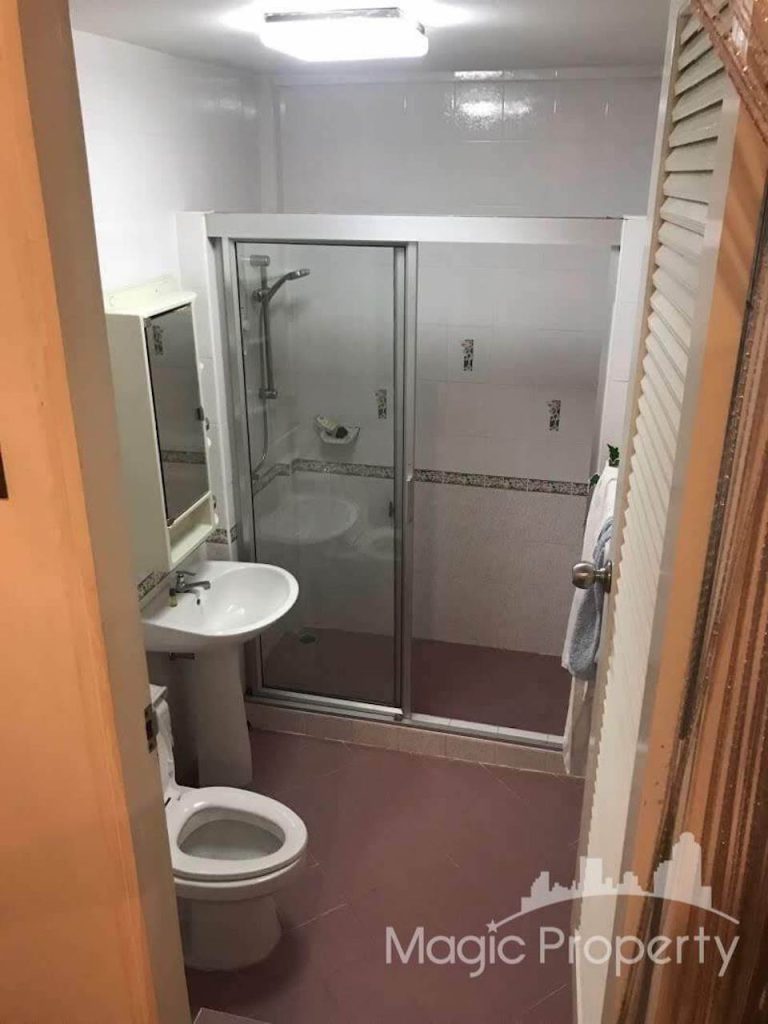 Property Image – Townhouse Ekkamai Soi 10 For Sale