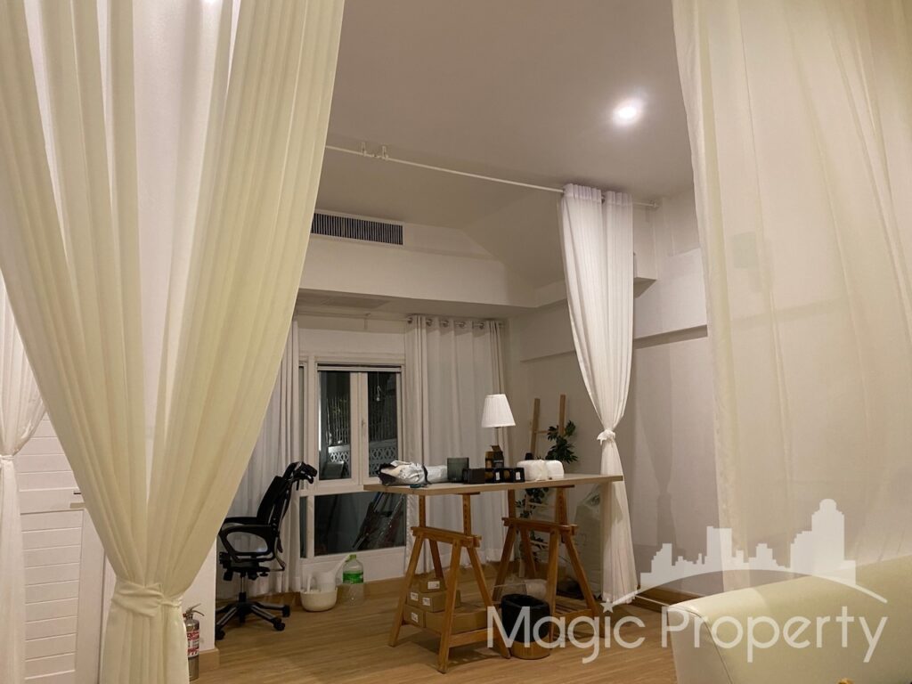 Property Image – Townhouse Ekkamai Soi 10 For Sale