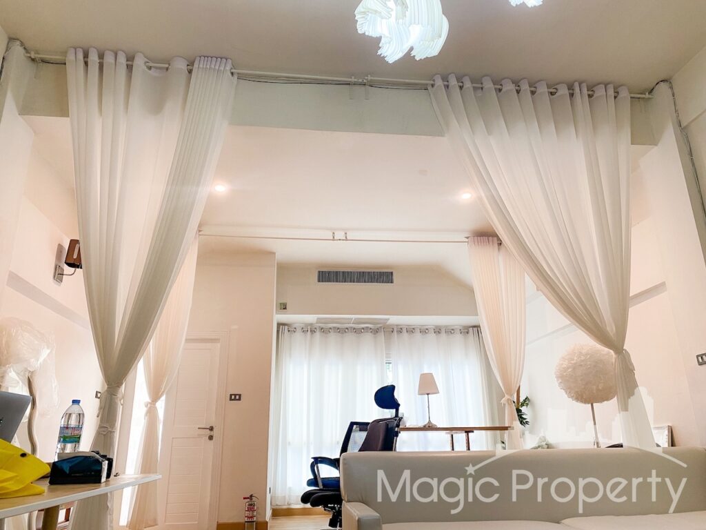 Property Image – Townhouse Ekkamai Soi 10 For Sale