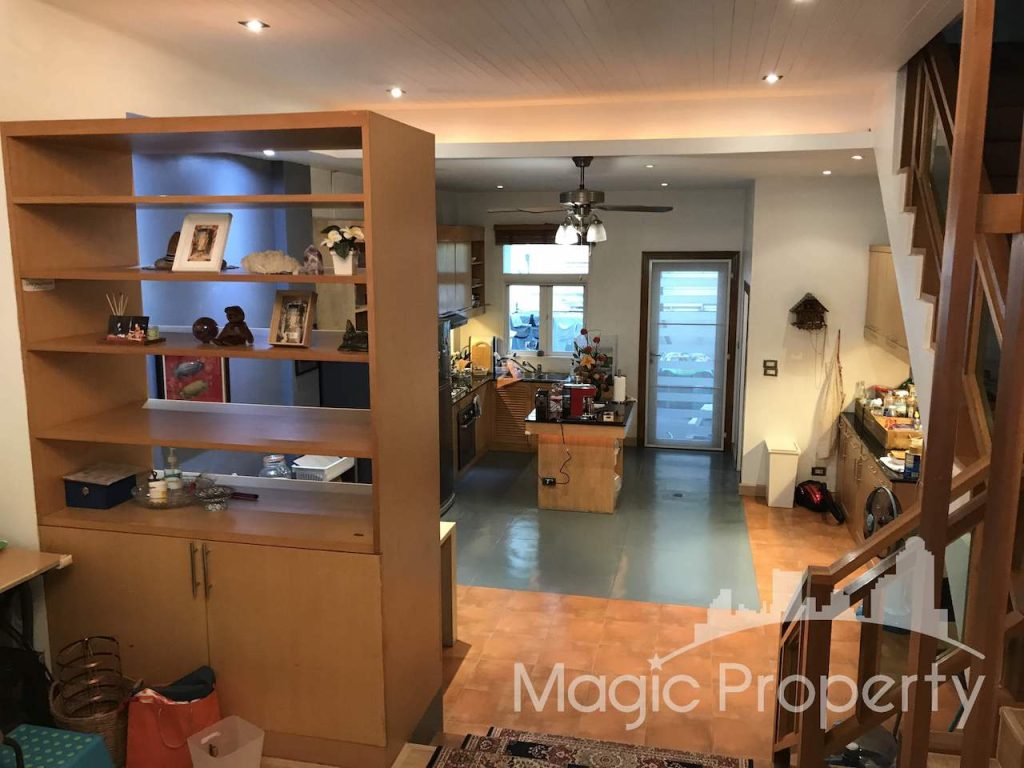 Property Image – Townhouse Ekkamai Soi 10 For Sale