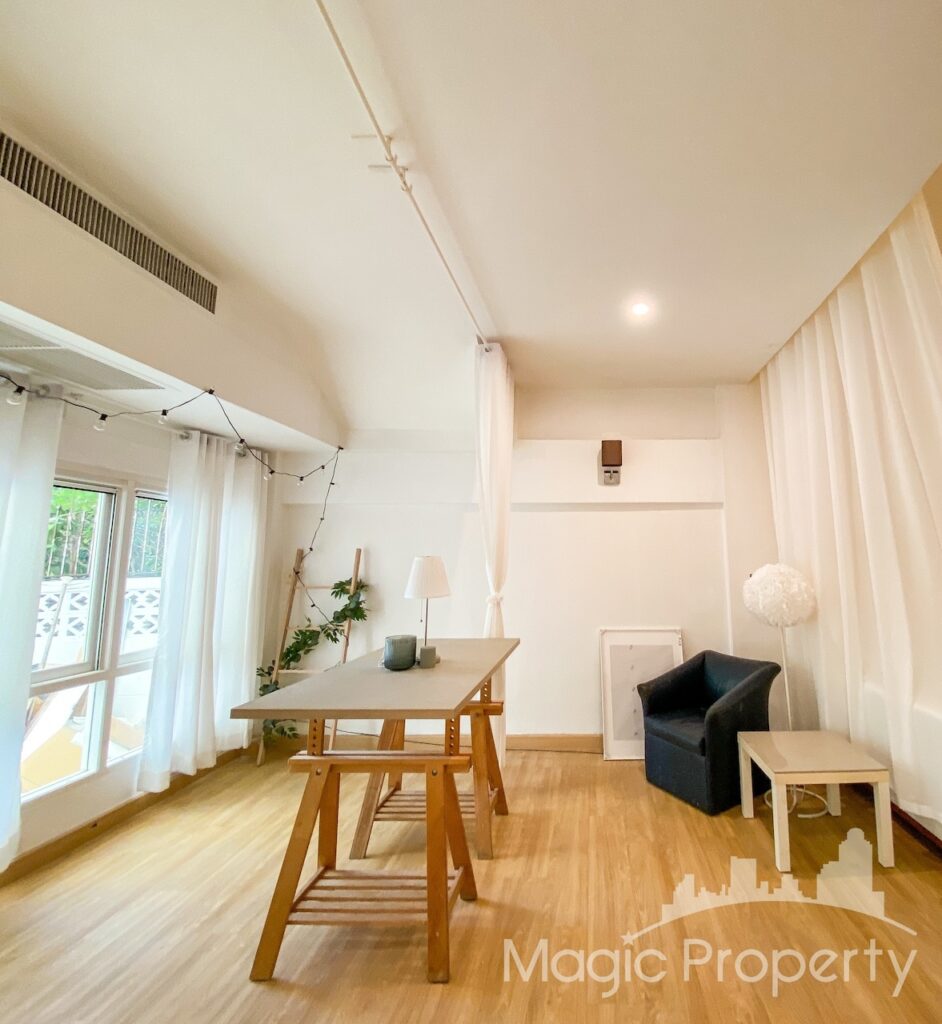 Property Image – Townhouse Ekkamai Soi 10 For Sale