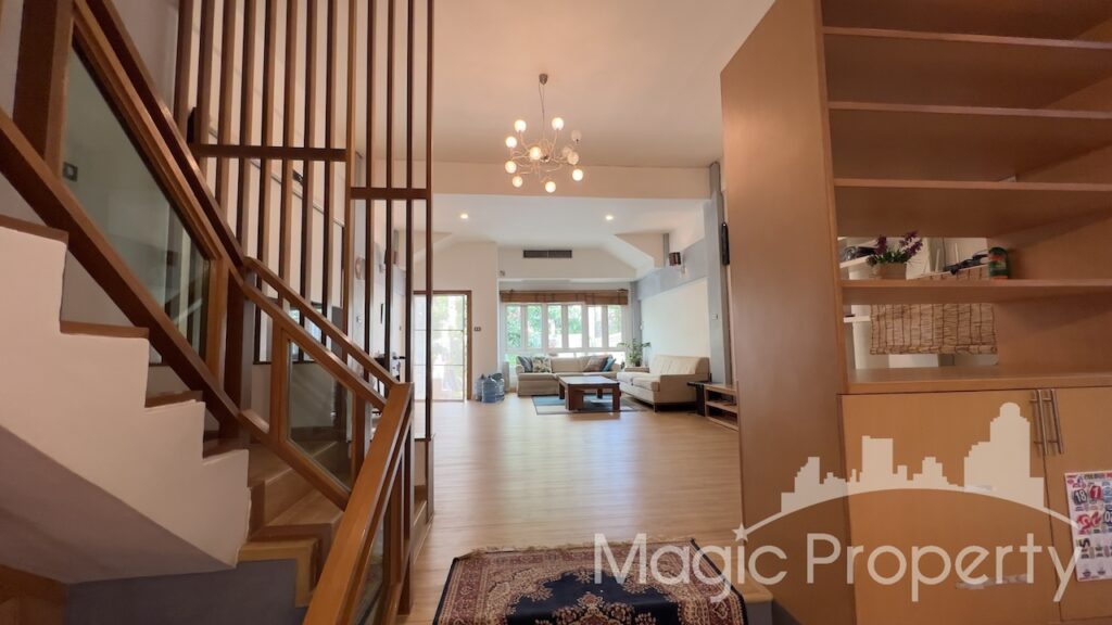 Property Image – Townhouse Ekkamai Soi 10 For Sale