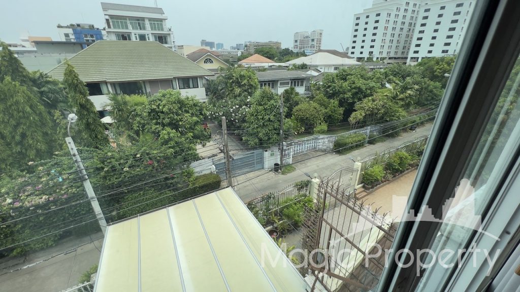 Property Image – Townhouse Ekkamai Soi 10 For Sale