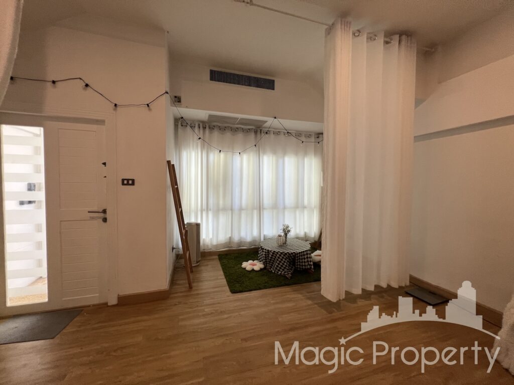 Property Image – Townhouse Ekkamai Soi 10 For Sale