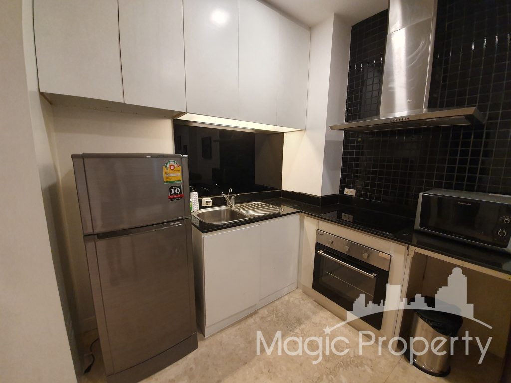 2 Bedroom For Rent in Nusasiri Grand Condominium, Sukhumvit Road, Phra Khanong, Khlong Toei, Bangkok. Next To BTS Ekkamai...