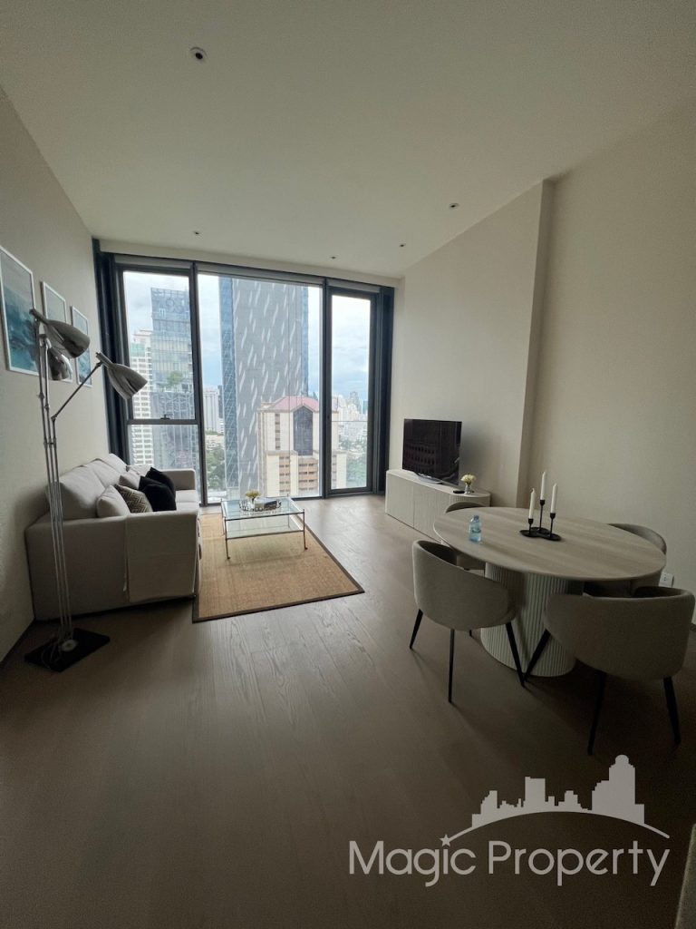 Fully Furnished 1 Bedroom Condominium For Rent in SCOPE Langsuan, Khwaeng Lumphini, Khet Pathum Wan, Bangkok 10330.