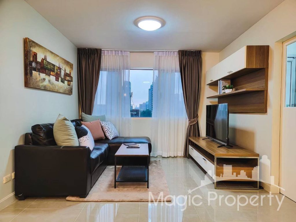 1 Bedroom For Sale in Condo One Thonglor, Sukhumvit 40, Phra Khanong, Khlong Toei, Bangkok 10110. Near BTS Thonglor 400 Meters...