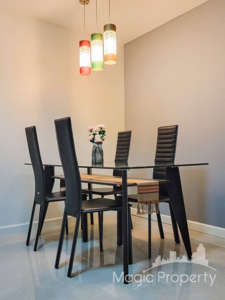 1 Bedroom For Sale in Condo One Thonglor, Sukhumvit 40, Phra Khanong, Khlong Toei, Bangkok 10110. Near BTS Thonglor 400 Meters...