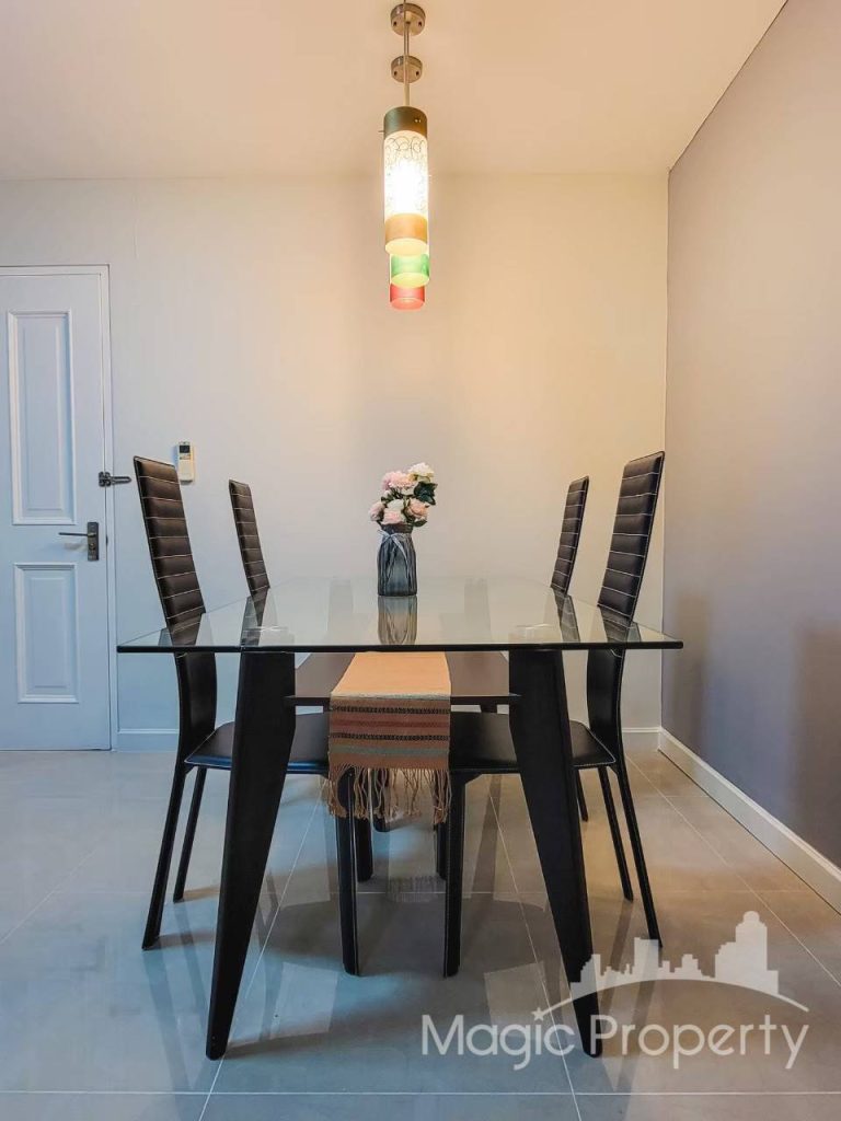 1 Bedroom For Sale in Condo One Thonglor, Sukhumvit 40, Phra Khanong, Khlong Toei, Bangkok 10110. Near BTS Thonglor 400 Meters...