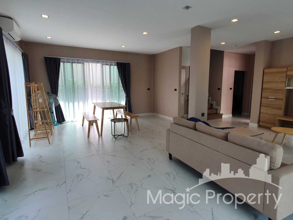 3 Bedroom Single House For Rent in Bangkok Boulevard Vibhavadi. Located at Ngam Wong Wan 47 Alley, Thung Song Hong, Lak Si, Bangkok 10210.