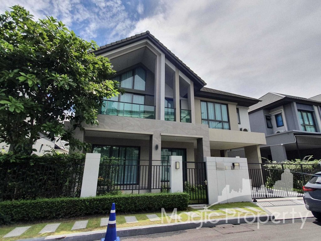 3 Bedroom Single House For Rent in Bangkok Boulevard Vibhavadi. Located at Ngam Wong Wan 47 Alley, Thung Song Hong, Lak Si, Bangkok 10210.