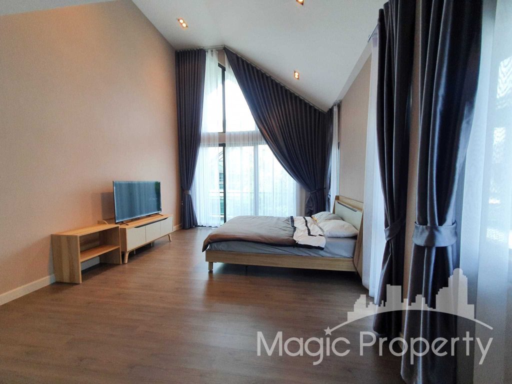 3 Bedroom Single House For Rent in Bangkok Boulevard Vibhavadi. Located at Ngam Wong Wan 47 Alley, Thung Song Hong, Lak Si, Bangkok 10210.