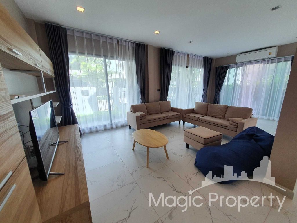 3 Bedroom Single House For Rent in Bangkok Boulevard Vibhavadi. Located at Ngam Wong Wan 47 Alley, Thung Song Hong, Lak Si, Bangkok 10210.