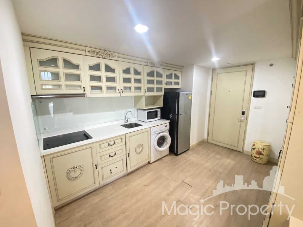 Fully Furnished 2 Bedroom Condominium for Rent in The Alcove Thonglor 10, Khlong Tan Nuea, Watthana, Bangkok 10110...