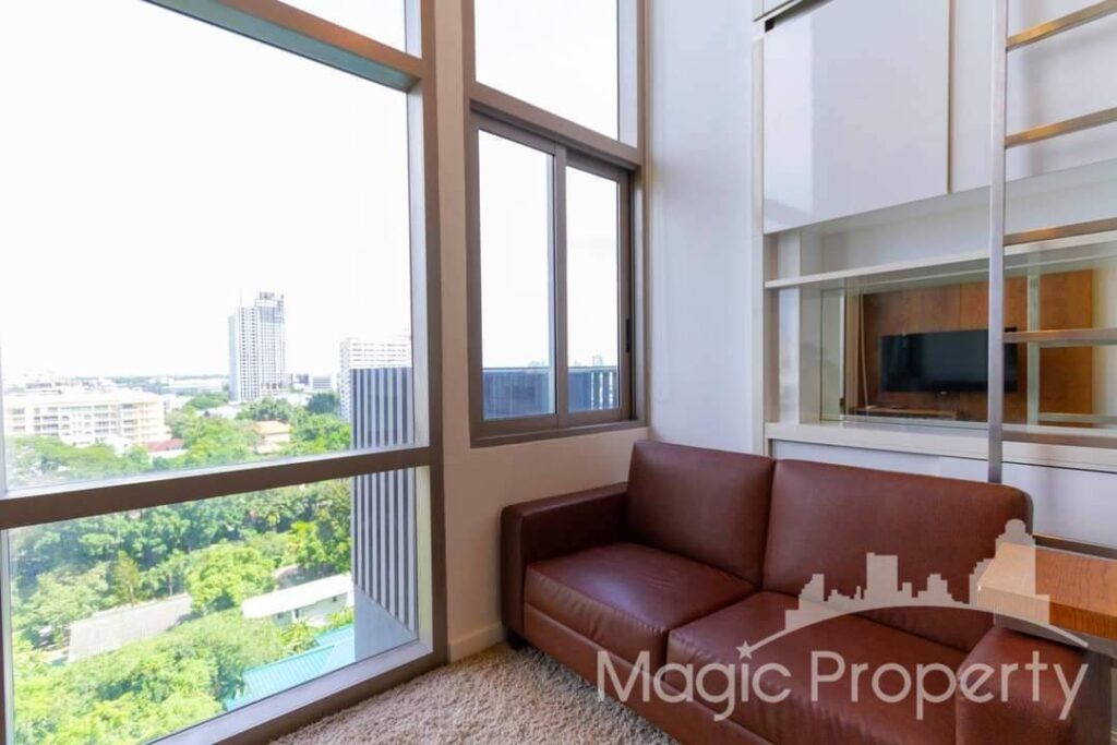 1 Bedroom Duplex 38 Sqm For Rent in Ideo Morph 38, Khwaeng Phra Khanong, Khet Khlong Toei, Bangkok. Near BTS Thonglor...