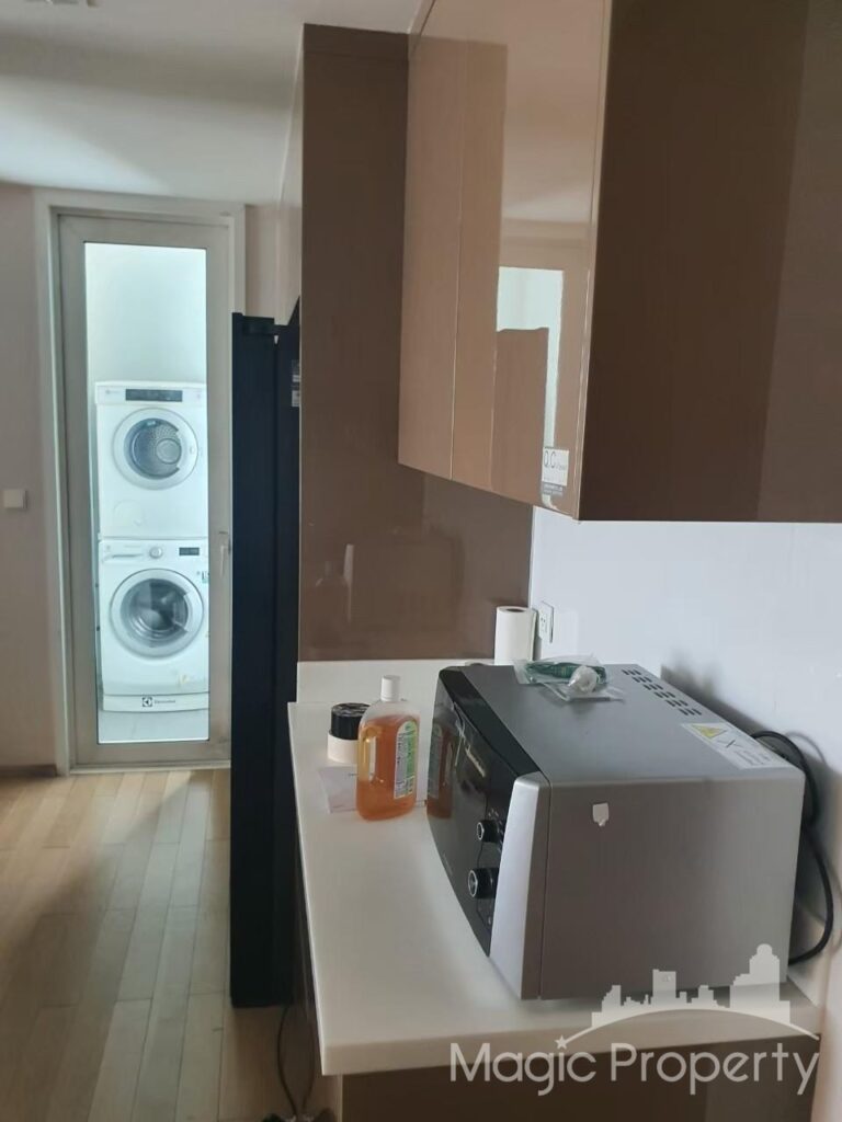 3 Bedroom For Rent in Siri at Sukhumvit Condominium (MGP1157). Located at Sukhumvit Rd, Khwaeng Phra Khanong, Khet Khlong Toei, Bangkok...